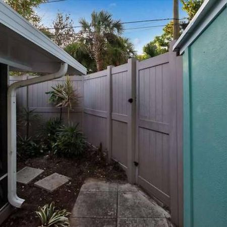 Charming Studio W Pool One Mile To Beach Pets Welcome レイク・ワース エクステリア 写真