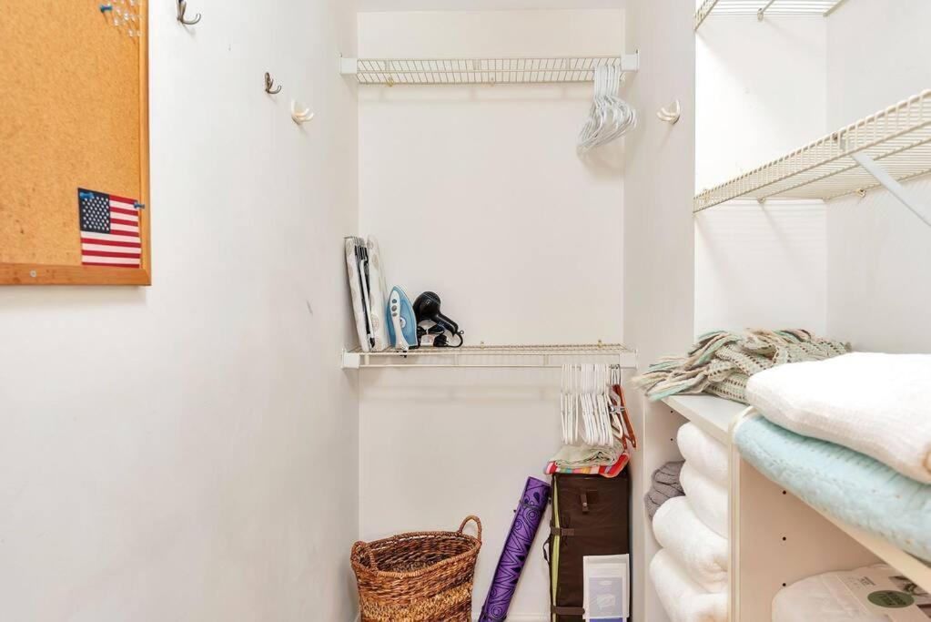 Charming Studio W Pool One Mile To Beach Pets Welcome レイク・ワース エクステリア 写真