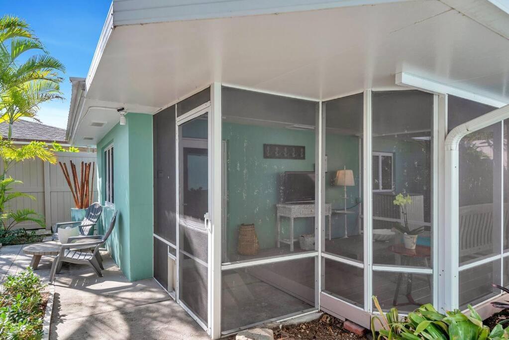 Charming Studio W Pool One Mile To Beach Pets Welcome レイク・ワース エクステリア 写真